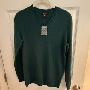 Saks Fifth Avenue 100% Cashmere V-Neck Sweater, Size Medium, Green/ Jade